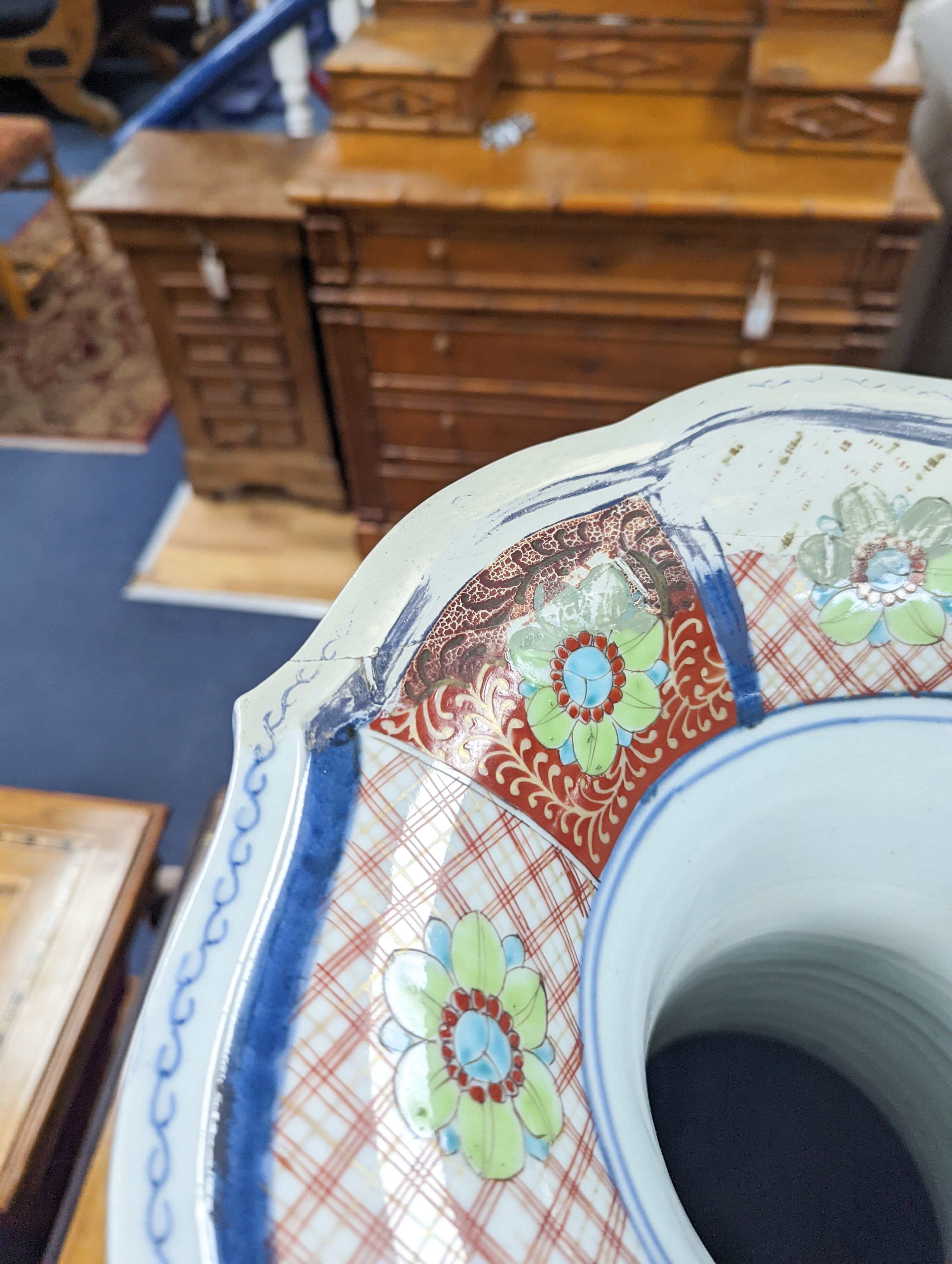 A large Imari vase (restored) 65cm